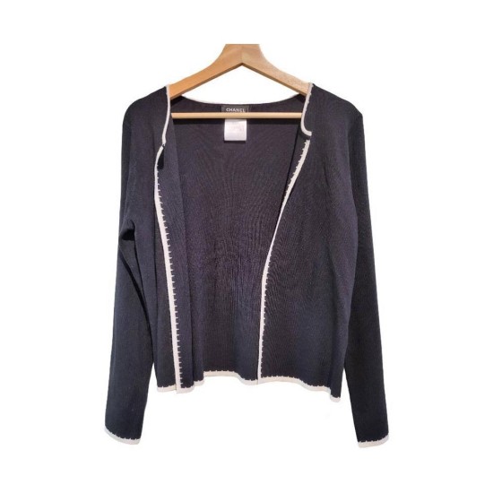 【二手精品9.9新】CHANEL 香奈兒的經典小香風滾邊針織開衫(肩38胸50長54袖長60)S509