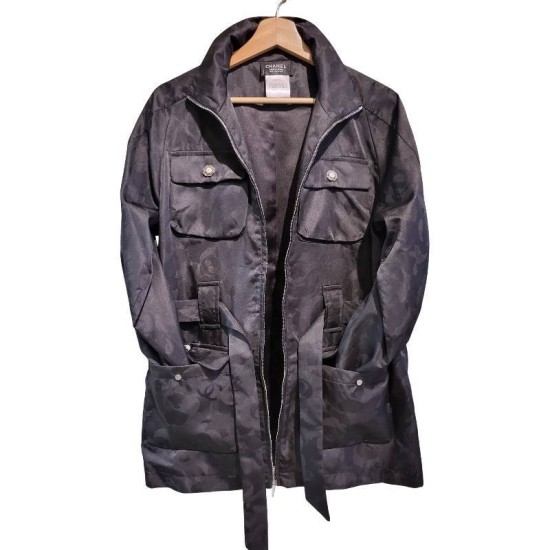 【二手精品9.9新】香奈兒（CHANEL)的黑色機能風防風外套中長版夾克(肩42胸54長74袖長60)編號S517