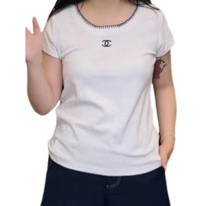 【二手精品9.9新】 CHANEL(香奈兒) Uniform 圓領黑邊刺繡雙 C Logo 短袖 T 恤(肩36胸48長56)編號S523
