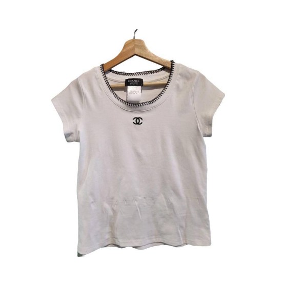 【二手精品9.9新】 CHANEL(香奈兒) Uniform 圓領黑邊刺繡雙 C Logo 短袖 T 恤(肩36胸48長56)編號S523